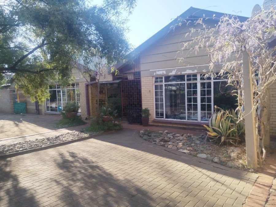 To Let 4 Bedroom Property for Rent in Universitas Free State